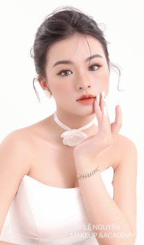 trang điểm cô dâu củ chi