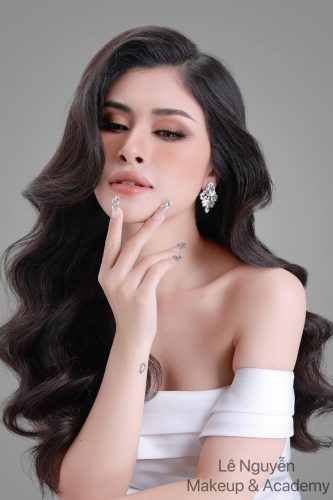 trang điểm cô dâu củ chi